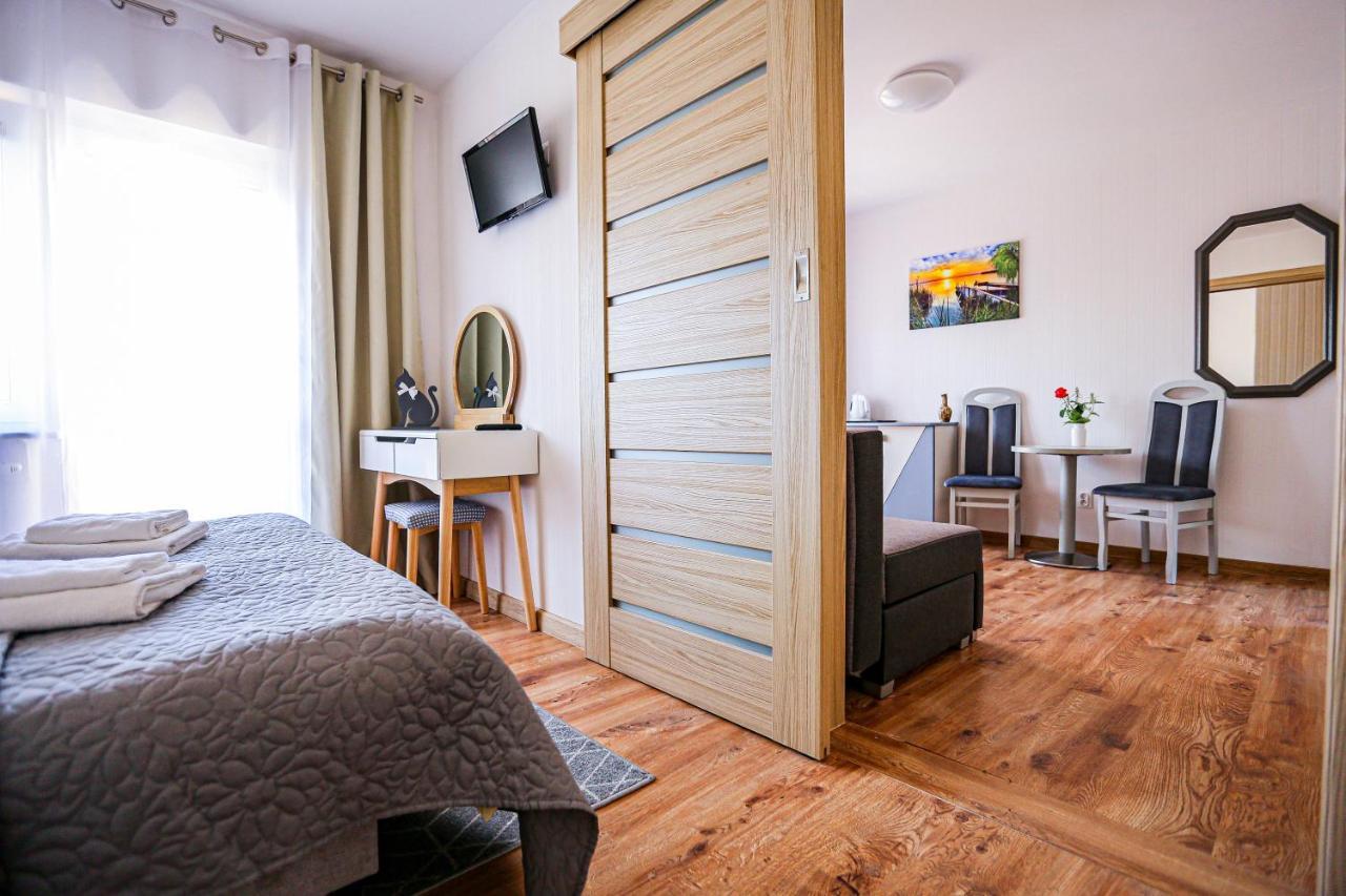 Villa Roza Pokoje & Apartamenty Łeba Extérieur photo