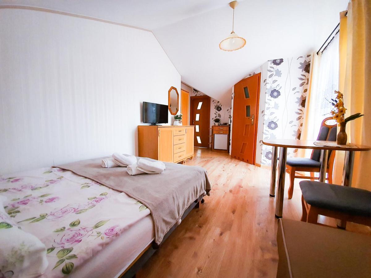 Villa Roza Pokoje & Apartamenty Łeba Extérieur photo