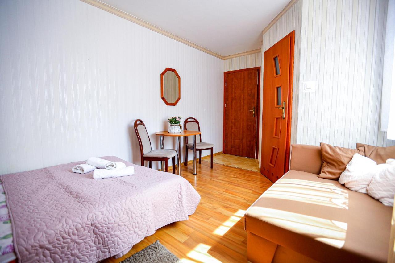 Villa Roza Pokoje & Apartamenty Łeba Extérieur photo